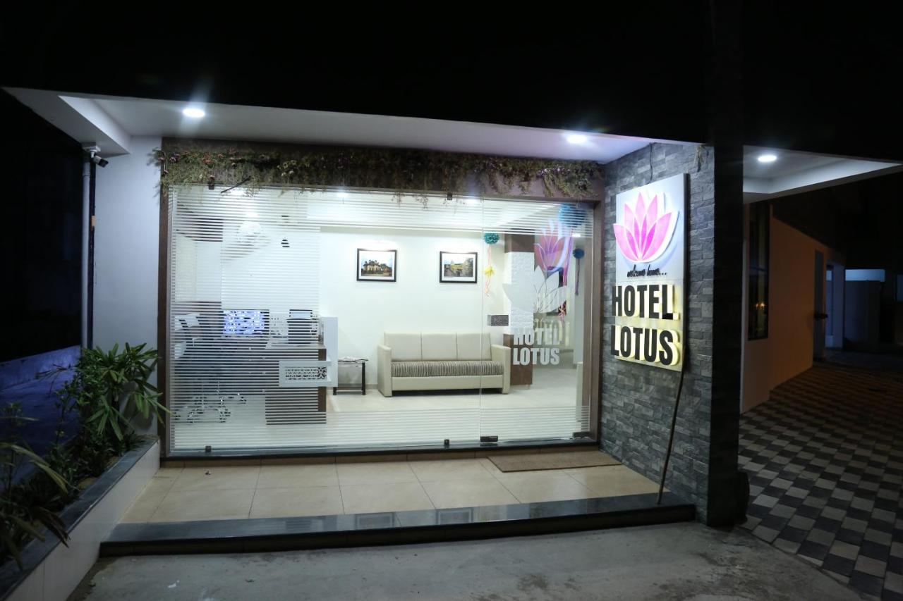 Hotel Lotus Chandrapur Eksteriør bilde